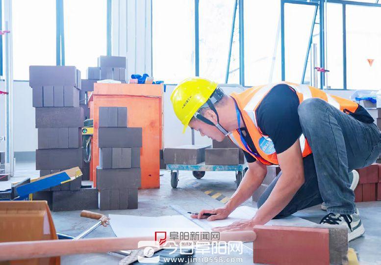 阜阳泥瓦匠 长三角赛场摘银夺铜 （2）